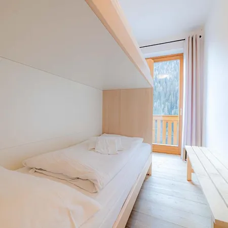 Lucia Apartment *