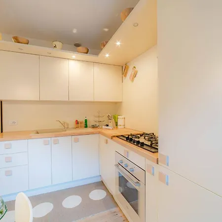 Lucia Apartmán *